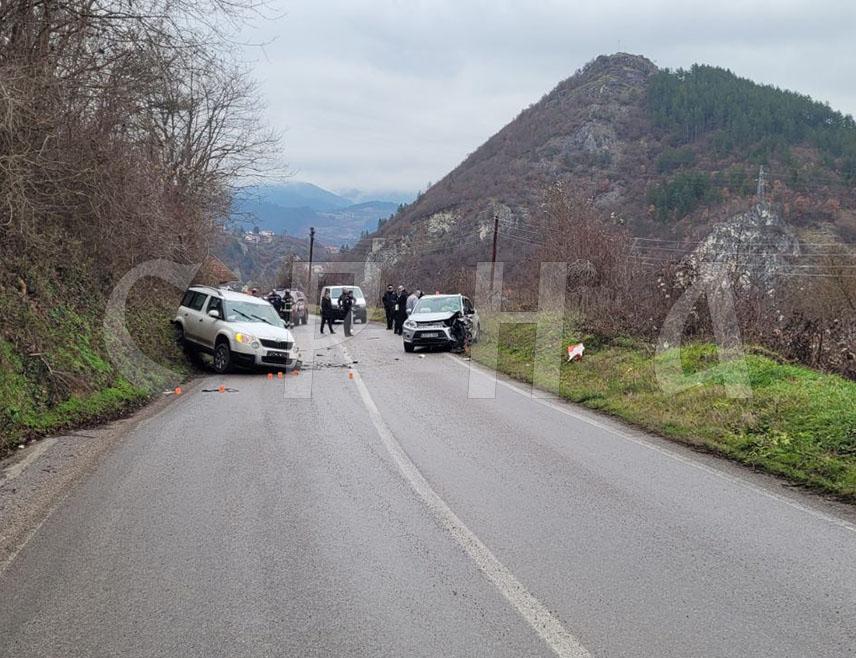 ВИШЕГРАД, 22. ДЕЦЕМБРА /СРНА/ - У Незуцима код Вишеграда јутрос је у саобраћајној несрећи страдало једно лице, а саобраћај је обустављен до окончања увиђаја, речено је Срни у фочанској Полицијској управи.