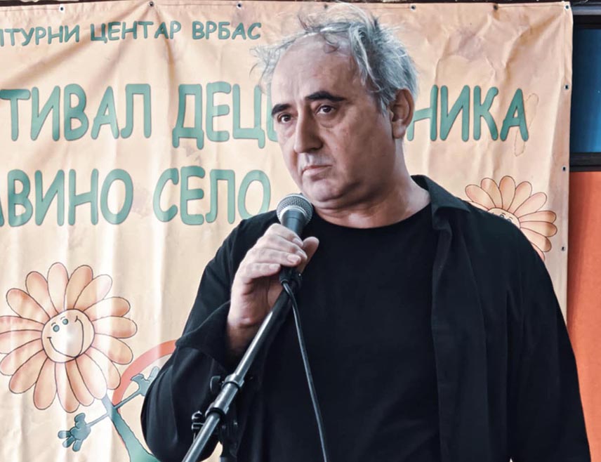 Чулић сматра да би држава требала да системски подржава превођење дјела домаћих писаца на друге језике, јер то није трошак већ улагање у културну видљивост, као и у језик и ауторе