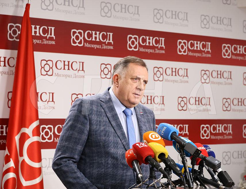 BANJA LUKA, DECEMBER 24 /SRNA/ - SNSD leader Milorad Dodik called on all the people from constituencies in which the Central Election Commission /CEC/ BiH annulled the early elections, and especially the citizens of Laktaši, to go to the polls in as large a number as possible so that the turnout would be increased to 60 percent and to show the delusion of the CEC about the unfair and dirty game they are playing.