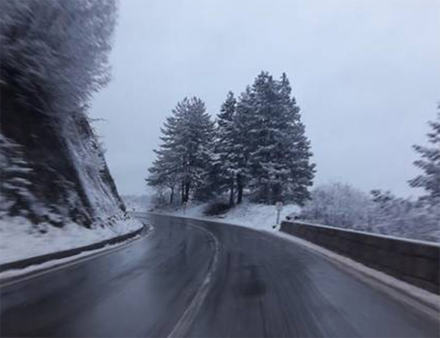 БАЊАЛУКА, 26. ДЕЦЕМБРА /СРНА/ - Проходност путева у Републици Српској и Федерацији БиХ /ФБиХ/ јутрос је задовољавајућа, саопштено је из Ауто-мото савеза /АМС/ Републиек Српске.