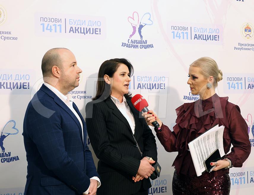 БАЊАЛУКА, 26. ДЕЦЕМБРА /СРНА/ - Оснивање центара за специјалистичке социјалне услуге за дјецу и омладину са сметњама у развоју пуно ће значити за дјецу, али и за родитеље, јер неће више морати да лутају по институцијама тражећи адекватну помоћ, изјавила је Срни Данијела Штркић, мајка десетогодишњег дјечака који болује од туберозне склерозе.