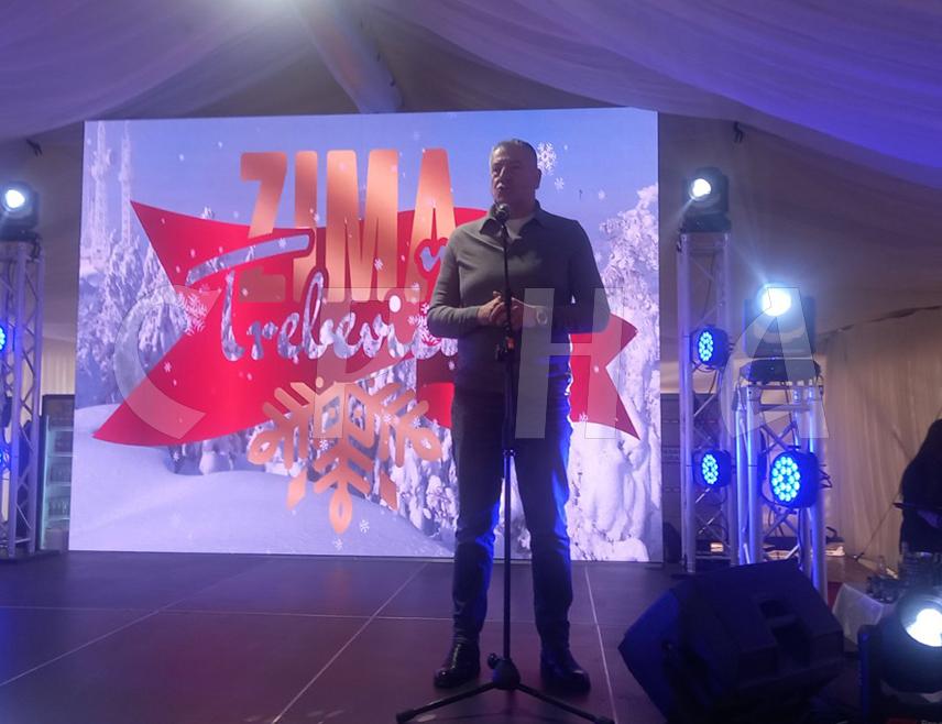 ИСТОЧНИ СТАРИ ГРАД, 27. ДЕЦЕМБРА /СРНА/ - На манифестацији "Зима на Требевићу" данас је представљено све оно што је рађено током године, а развој ове олимпијске планине биће настављен, рекао је начелник општине Источно Стари Град Бојо Гашановић и позвао инвеститоре да граде на овом подручју.