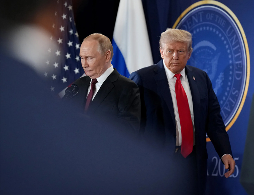 МОСКВА, 28. ДЕЦЕМБРА /СРНА/ - Амерички предсједник Доналд Трамп разговарао је са руским предсједником Владимиром Путином о могућностима економске сарадње и рјешењу украјинског сукоба, рекао је помоћник руског предсједника Јуриј Ушаков.