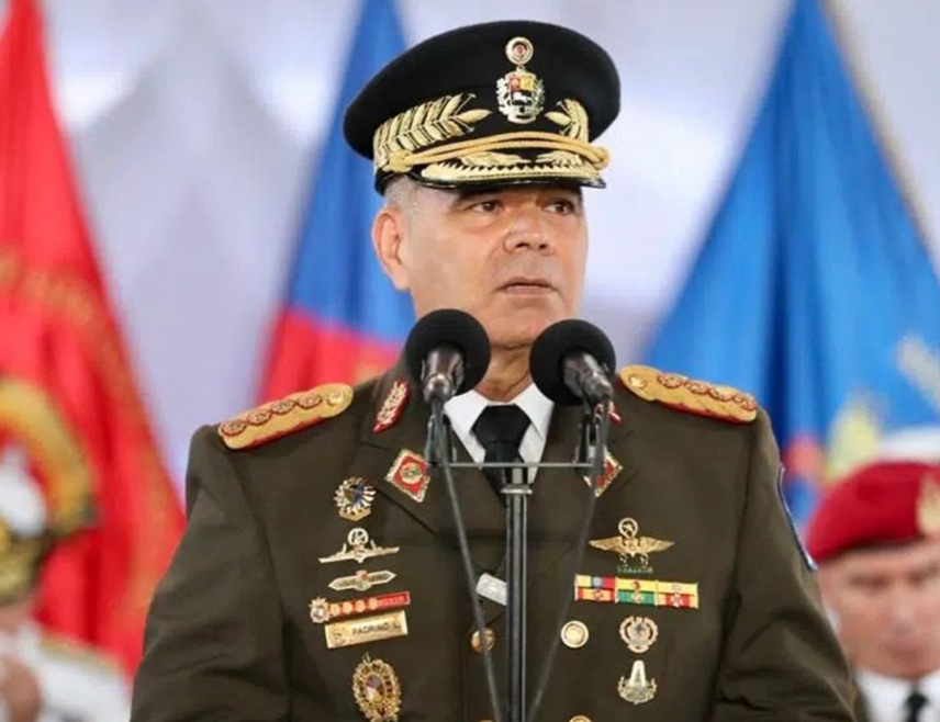 КАРАКАС, 3. ЈАНУАРА /СРНА/ - Министар одбране Венецуеле Владимир Падрино Лопез изјавио је да амерички напад на његову земљу угрожава мир и стабилност у региону, те поручио да ће Венецуела да побиједи.