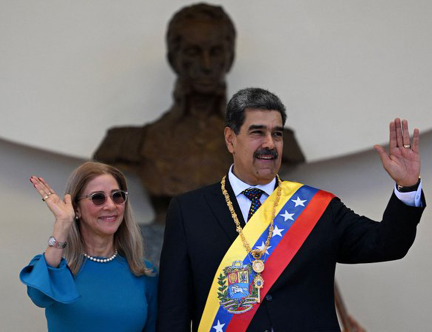 КАРАКАС, 3. ЈАНУАРА /СРНА/ - Влада Венецуеле није упозната са кретањем предсједника Николаса Мадура и његове супруге и захтијева доказ да су живи, рекла је венецуелански потпредсједник Делси Родригез.