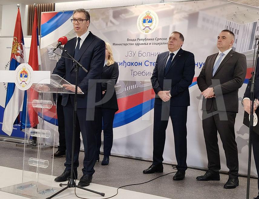 TREBINJE, JANUARY 5 /SRNA/ - The President of Serbia Aleksandar Vučić asked the leadership of Republika Srpska and BiH to provide the necessary permits for the construction of an airport in Trebinje, another significant Serbian investment in the city.