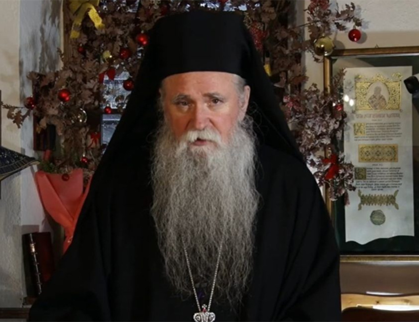 ПОДГОРИЦА, 5. ЈАНУАРА /СРНА/ - Празник Христовог рођења је почетак спасења, овог Божића молитве се упућују Богу да се млади усавршавају у знању, напредују у вјери и да се коначно на светој српској земљи, Косову и Метохији, створе услови за мир, божићна је порука митрополита црногорско-приморског Јоаникија.