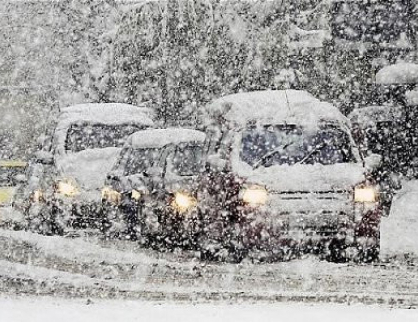 САРАЈЕВО, 6. ЈАНУАРА /СРНА/ - Сњежне падавине и сутра очекују Републику Српску и ФБиХ, док ће на југу падати јака киша.