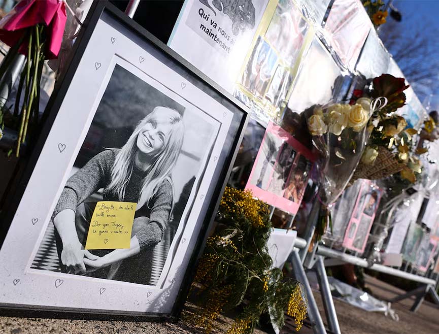 СЕН ТРОПЕ, 7. ЈАНУАРА /СРНА/ - Француска филмска дива Брижит Бардо сахрањена је данас у строгој приватности на гробљу у Сен Тропеу, граду у којем је живјела више од пола вијека након што се повукла из филмске каријере на врхунцу славе.