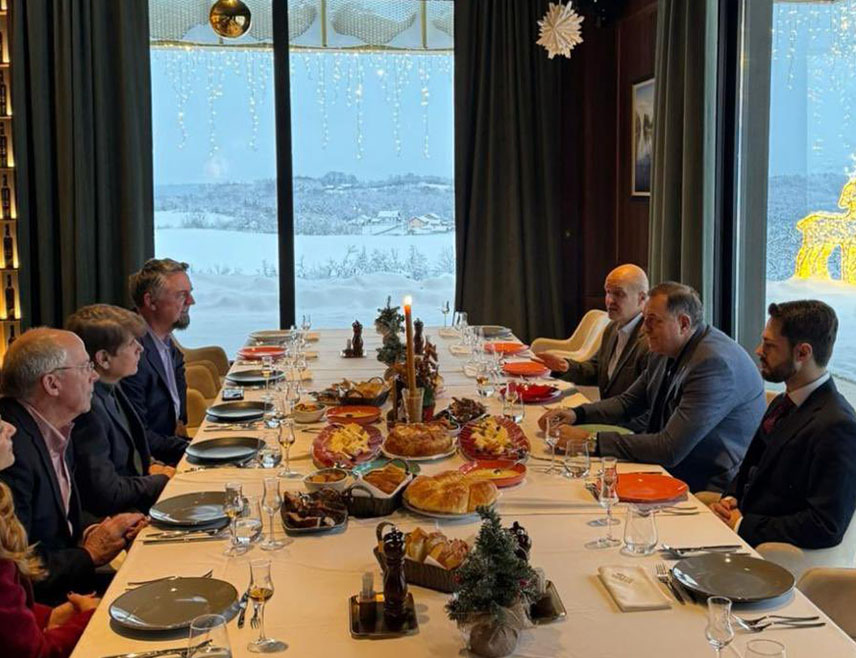 BANJA LUKA, JANUARY 7 /SRNA/ – Leader of the SNSD Milorad Dodik hosted a Christmas lunch today with Rod Blagojevich, one of the closest associates of U.S. President Donald Trump.