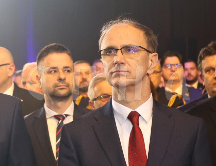 BELGRADE, JANUARY 8 /SRNA/ – Serbian Prime Minister Đuro Macut said that within BiH there should be no question of the existence of Republika Srpska, which is guaranteed by the Dayton Peace Agreement, and with which Serbia will always build traditionally established relations in all areas through special ties.