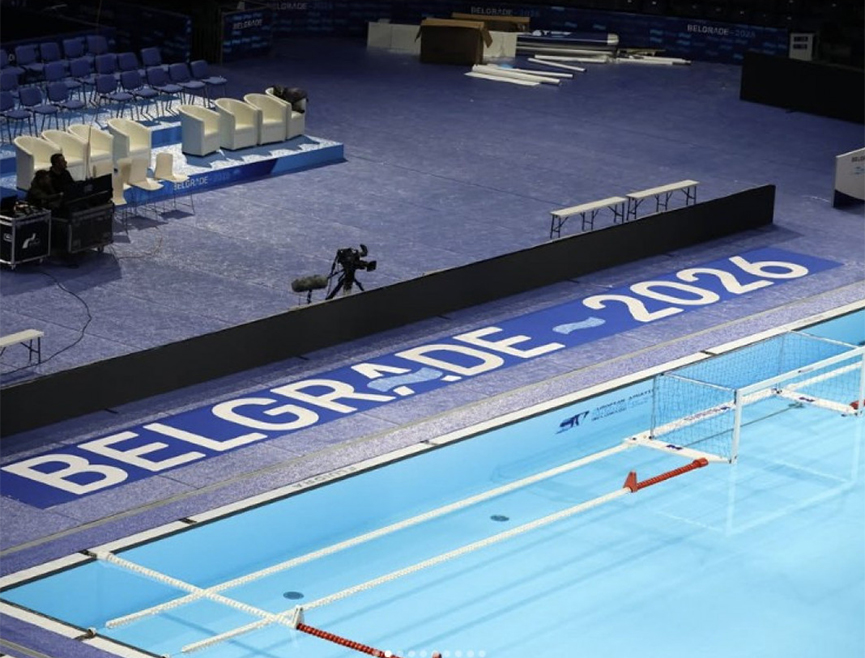 БЕОГРАД, 9. ЈАНУАРА /СРНА/ - У Београду је вечерас свечано отворено Европско првенство за ватерполисте које званично почиње сутрашњим утакмицама, а завршава се великим финалом 25. јануара у "Београдској арени".