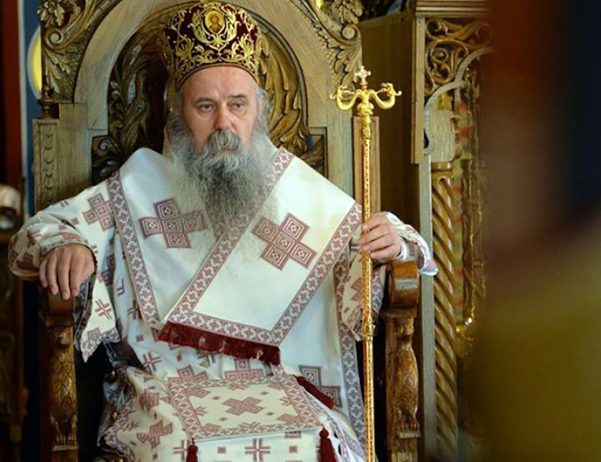 БИЈЕЉИНА, 10. ЈАНУАРА /СРНА/ - Његово високопреосвештенство митрополит зворничко-тузлански Фотије оцијенио је данас да некадашњи поглавар Исламске заједнице у БиХ Мустафа Церић својом најавом оснивања "босанске православне цркве" /БПЦ/ најављује рат на простору БиХ.