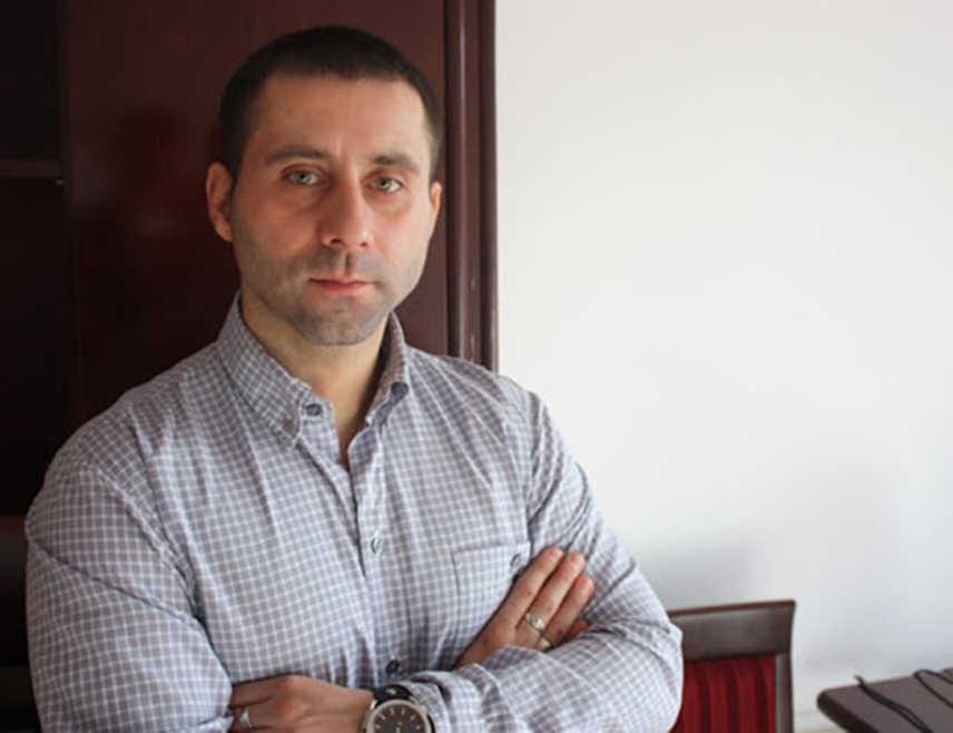 БАЊАЛУКА, 11. ЈАНУАРА /СРНА/ - Дио бошњачке политичке елите у Сарајеву прижељкује пад мађарског премијера Виктора Орбана на предстојећим изборима и неуспјех републиканаца Доналда Трампа на изборима у САД као пут ка слабљењу Републике Српске, њеног дипломатског потенцијала и међународног рејтинга, рекао је Срни професор на Факултету политичких наука Универзитета у Бањалуци Владе Симовић.