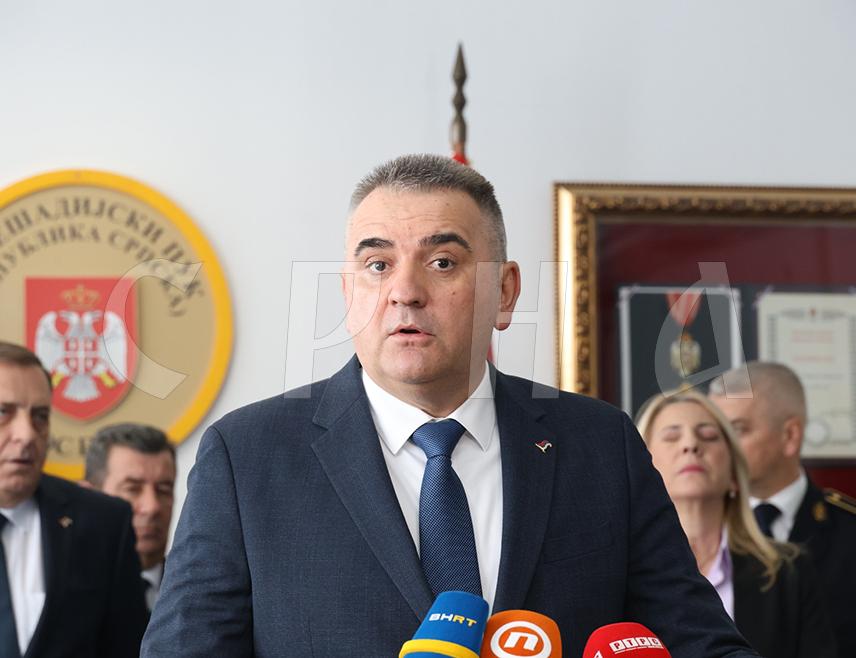 BANJA LUKA, JANUARY 12 /SRNA/ - Republika Srpska Prime Minister Savo Minić stated today that Serbs will always celebrate Christmas, as the Serb soldier has always done, as well as the birthday of Srpska.