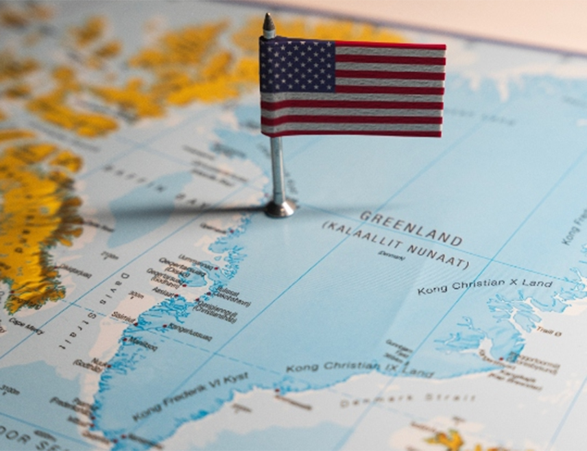 ВАШИНГТОН, 13. ЈАНУАРА /СРНА/ - Републикански конгресмен Ренди Фајн представио је закон којим се америчком предсједнику Доналду Tрампу даје овлашћење да предузме неопходне кораке за преузимање Гренланда и покретање процеса за његово припајање САД.
