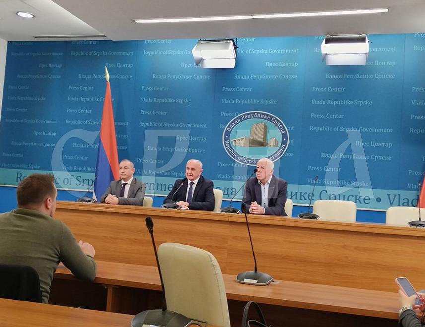 BANJA LUKA, JANUARY 13 /SRNA/ – Republika Srpska Minister of Energy and Mining Petar Đokić said that the Government has been briefed today on the current status of the transfer of concession rights from Komsar Energy to the Ugljevik Mine and Thermal Power Plant, specifically the East Two mine, adding that a final enforceable decision on the matter will be made within seven days.