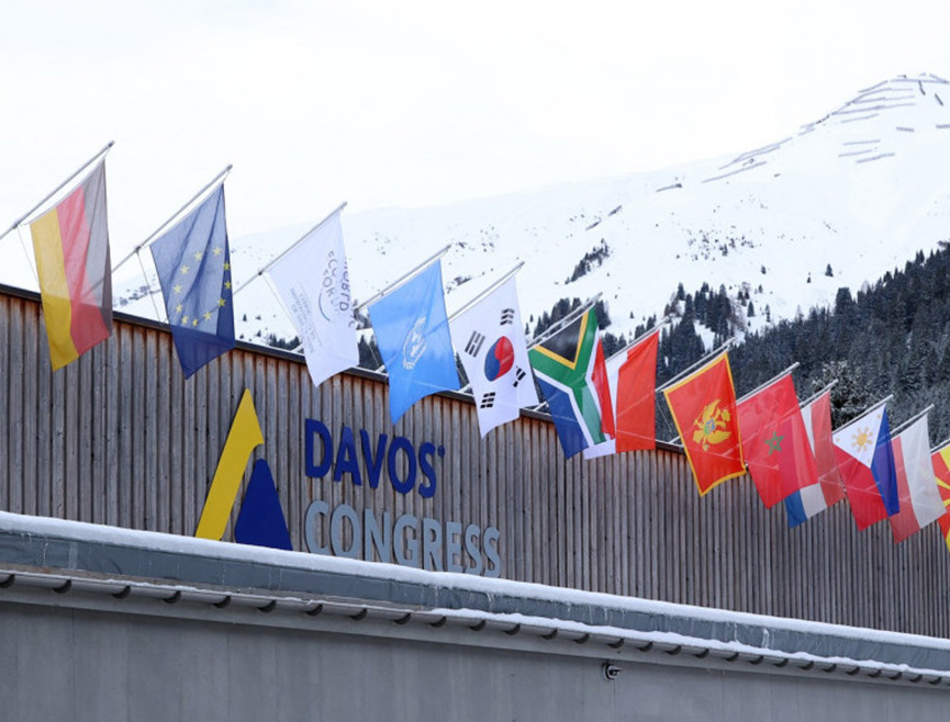 ДАВОС, 13. ЈАНУАРА /СРНА/ - Свјетски лидери, укључујући предсједника САД Доналда Трампа, њемачког канцелара Фридриха Мерца, привременог сиријског предсједника Ахмада ел Шару и украјинског предсједника Владимира Зеленског говориће сљедеће седмице на годишњем Свјетском економском форуму у Давосу, саопштили су организатори.