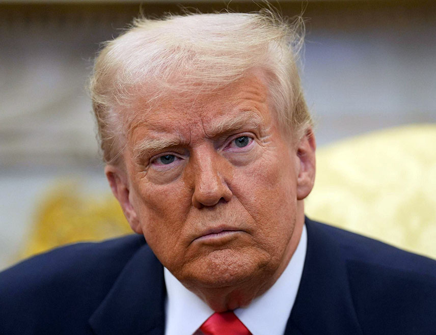 ВАШИНГТОН, 14. ЈАНУАРА /СРНА/ - Амерички предсједник Доналд Трамп затражио је од НАТО-а да позове Данску да напусти Гренланд, јер, према његовим ријечима, Копенхаген није у стању да осигура безбједност острва, док САД то могу.