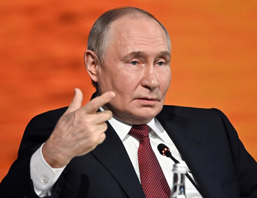 МОСКВА, 15. ЈАНУАРА /СРНА - РИА Новости/ - Руски предсједник Владимир Путин изјавио је да је Русија искрено посвећена идеалима мултиполарног свјетског поретка.