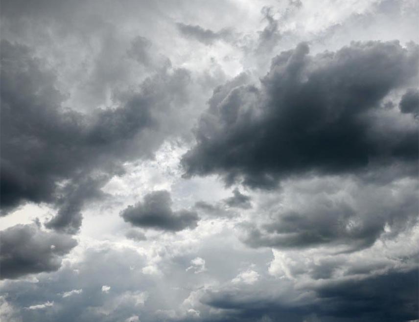 САРАЈЕВО, 16. ЈАНУАРА /СРНА/ - У Републици Српској и Федерацији БиХ /ФБиХ/ сутра се очекује промјенљиво до потпуно облачно и свјежије вријеме, уз могућу росуљу понегдје.