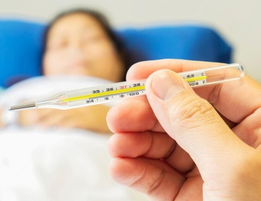 ИСТОЧНО САРАЈЕВО, 17. ЈАНУАРА /СРНА/ - Број обољелих од сезонског грипа у јануару у Источном Сарајеву повећан је за скоро 30 одсто у односу на децембар прошле године, речено је Срни у Дому здравља који покрива подручје Источног Новог Сарајева и Источне Илиџе.