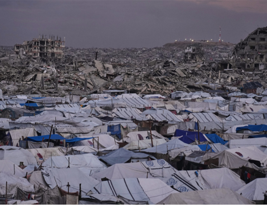 ВАШИНГТОН, 18. ЈАНУАРА /СРНА/ - Амерички предсједник Доналд Трамп затражио је од држава чланица такозваног Одбора за мир у Гази милијарду долара за чланство, преноси "Блумберг".