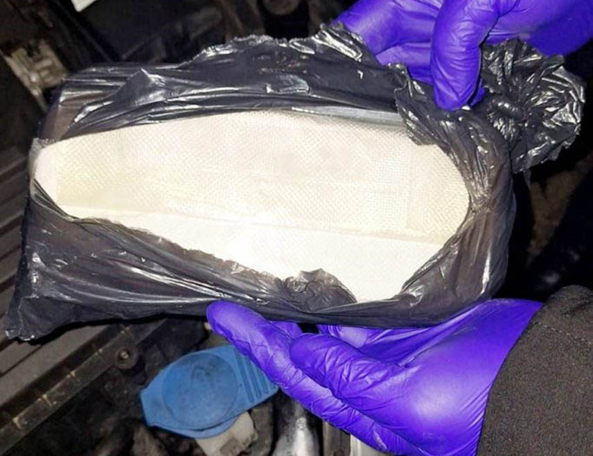 САРАЈЕВО, 20. ЈАНУАРА /СРНА/ - Припадници Федералне управе полиције /ФУП/ ухапсили су на подручју Тузланског кантона лице чији су иницијали С.Д. код којег је пронађен и одузет килограм амфетамина.