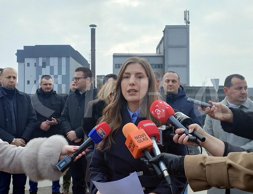 БИЈЕЉИНА, 23. ЈАНУАРА /СРНА/ – Представници Скупштине града Бијељина упозорили су данас да у овом граду не постоји сезона гријања и да је Градска топлана, вјероватно, пред стечајем.