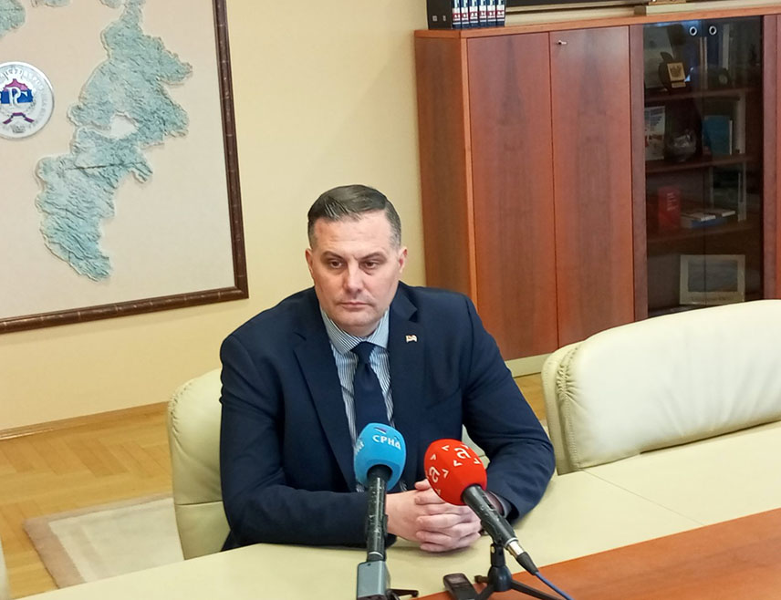 BANJA LUKA, JANUARY 23 /SRNA/ – Republika Srpska Minister of Spatial Planning, Construction and Ecology Bojan Vipotnik told SRNA that the decision adopted today by the incomplete Constitutional Court of BiH represents an absolute defeat of the rule of law, and a reflection of the helplessness of those who should be protecting the constitutional order and the foundations on which a state should be built.