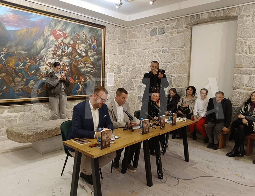 TREBINJE, JANUARY 23 /SRNA/ - The book “Popovo, Valley of Tears – Ustasha Crimes in World War II” by Sima Radić, historian and curator at the museum, which deals with the suffering of Serbs in the Popovo Polje area from 1941 to 1944, was presented this evening at the Herzegovina Museum in Trebinje.