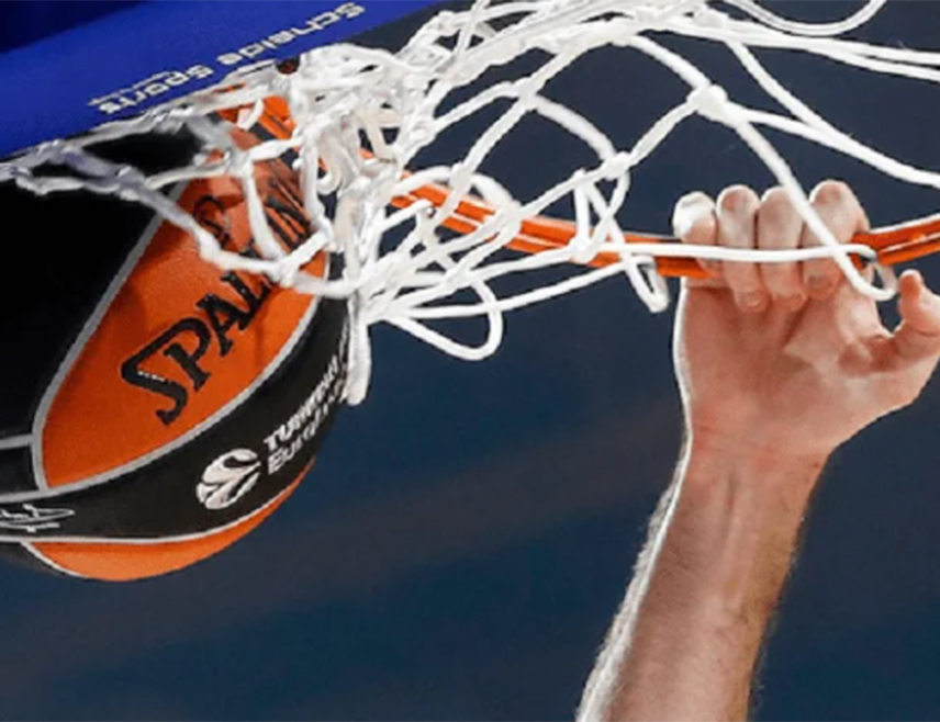 БОЛОЊА, 23. ЈАНУАРА /СРНА/ - Кошаркаши Црвене звезде побиједили су у Болоњи екипу Виртуса 102:93 у мечу 24. кола Евролиге.