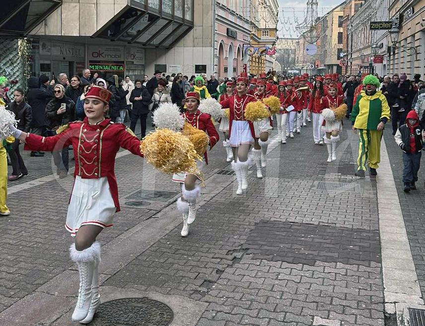 БАЊАЛУКА, 25. ЈАНУАРА /СРНА/ - Бањалука је данас угостила промотивни караван "Празника мимозе" из Херцег Новог који је најавио једну од највећих туристичко-забавних манифестација у региону.