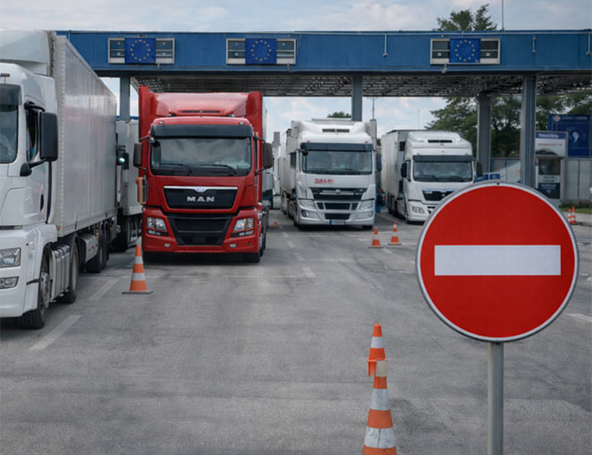 САРАЈЕВО, 26. ЈАНУАРА /СРНА/ - На теретним граничним прелазима са ЕУ за данас су најављени регионални протести транспортног сектора због нагомиланих проблема у вези са боравком возача у земљама Шенгена, а посљедњи је нови систем уласка у земље ЕУ.