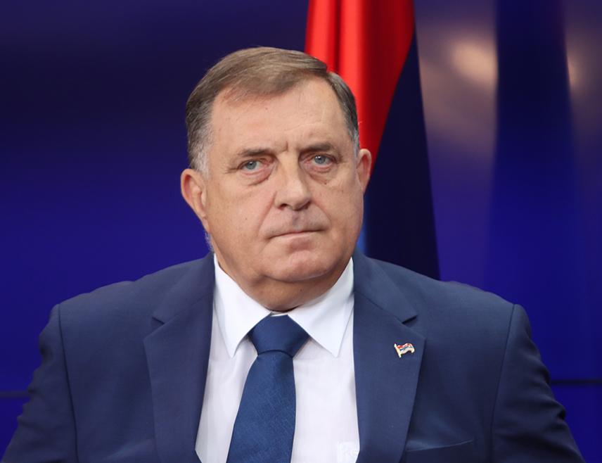 ЈЕРУСАЛИМ, 25. ЈАНУАРА /СРНА/ - Предсједник СНСД-а Милорад Додик честитао је ватерполо репрезентацији Србије и селектору Урошу Стевановићу освајаење злата на Европском првенству.