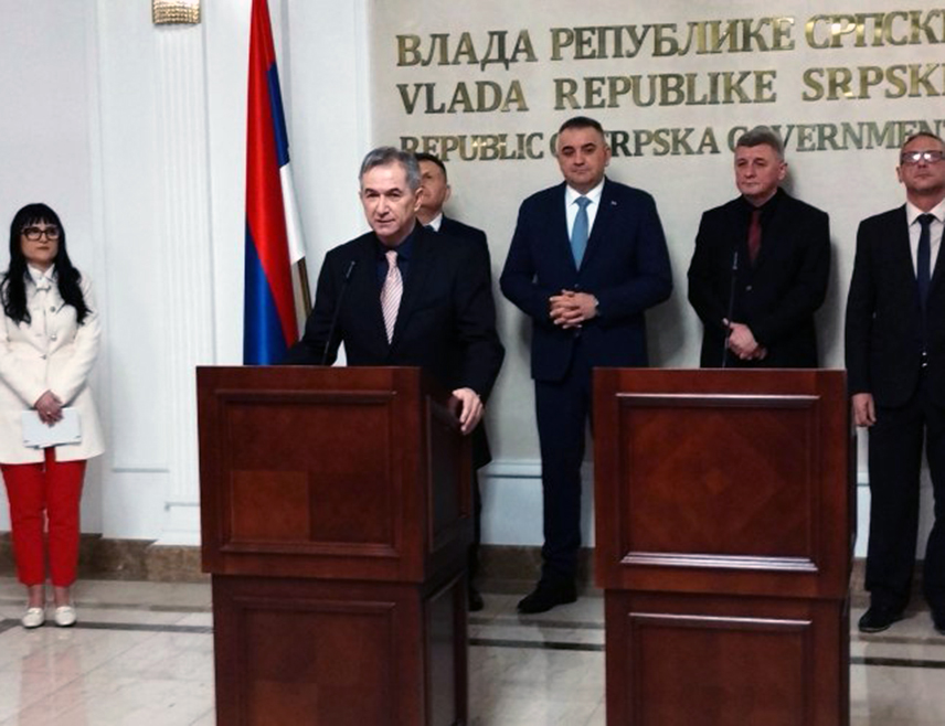 БАЊАЛУКА, 26. ЈАНУАРА /СРНА/ - Министар трговине и туризма Републике Српске Неџад Нед Пуховац рекао је да у овом министарству постоје изазови који се морају што прије ријешити, те да до краја мандата планира завршити започете послове.