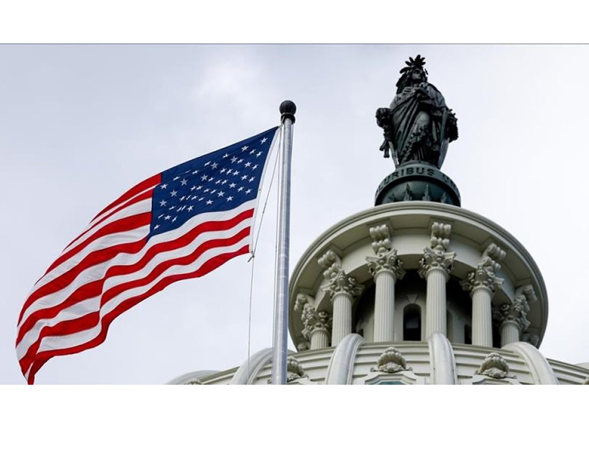 ВАШИНГТОН, 26. ЈАНУАРА /СРНА-Ројтерс/ - Предсједник САД Доналд Трамп не жели да гледа како су људи повријеђени или убијени на улицама САД, али неће одустати од напора да депортује нелегалне мигранте из Минесоте, рекла је портпарол Бијеле куће Каролина Ливит.