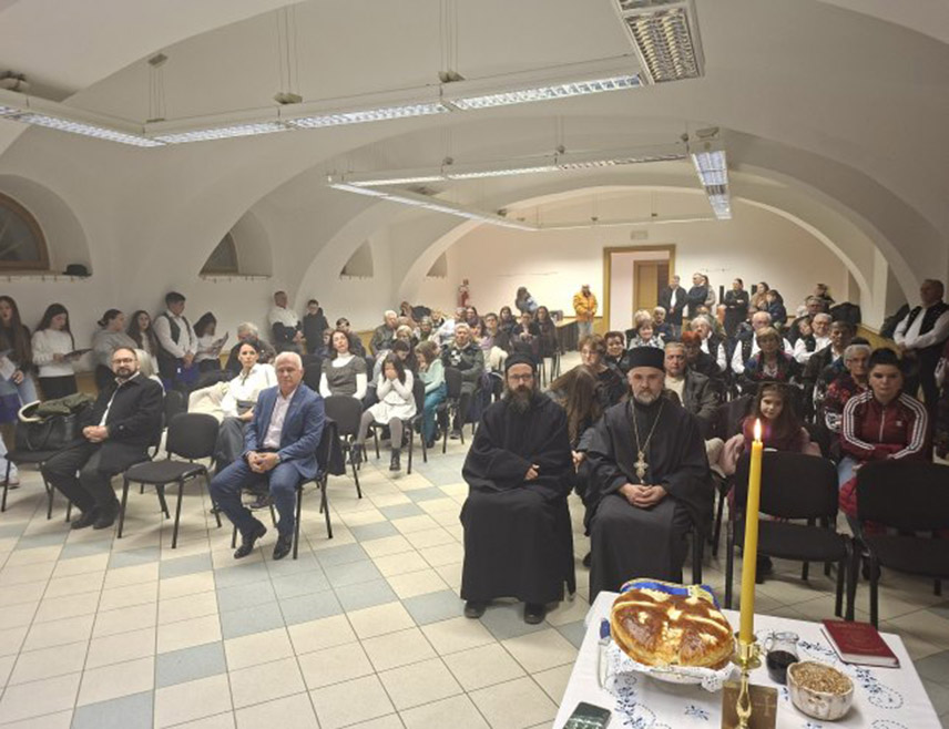 ПАКРАЦ, 27. ЈАНУАРА /СРНА/ - Светосавска академија у Пакрацу прилика је да малобројни Срби на овом простору покажу саборност и да не забораве да је православни духовни коријен у крилу мајке Цркве, рекао је Срни парох пакрачки јереј Игор Карановић.