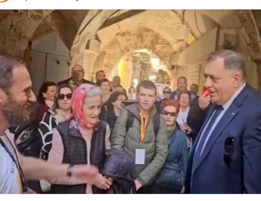 ЈЕРУСАЛИМ, 27. ЈАНУАРА /СРНА/ - Лидер СНСД-а СНСД-а Милорад Додик данас се док је шетао Јерусалимом сусрео са ходочасницима са Балкана те заједно са њима заблагодарио Господу.