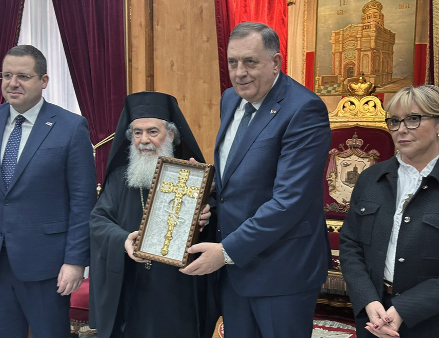 JERUSALEM, JANUARY 27 /SRNA/ – SNSD leader Milorad Dodik said that today’s meeting with the Patriarch of Jerusalem Theophilos III was a meeting of faith, history and friendship that connects the Serb people with Jerusalem.