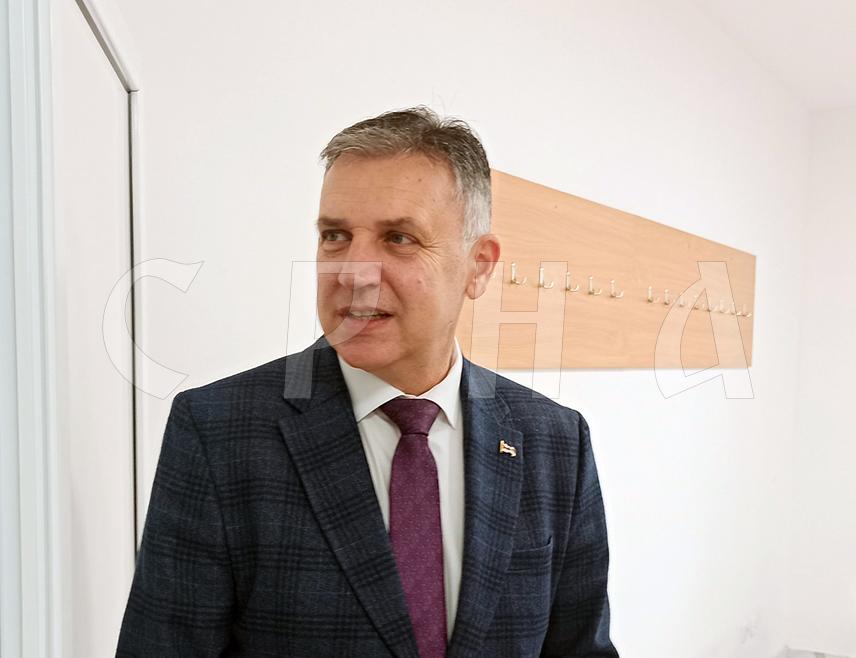 БАЊАЛУКА, 27. ЈАНУАРА /СРНА/ - Министар просвјете и културе Републике Српске Боривоје Голубовић рекао је да је Свети Сава, који је рођен прије осам и по вијекова, српском народу у завјет оставио да чува његово насљеђе, његује традицију и ходи његовим стопама.