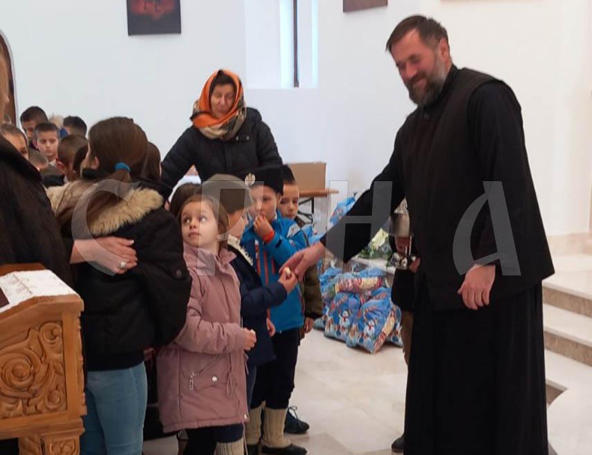 РИБНИК, 27. ЈАНУАРА /СРНА/- У Храму Светог Илије у селу Ситница код Рибника данас је поводом Светог Саве - славе Основне школе "Петар Кочић" из овог села служена Света литургија којој су присуствовали радници и руководство школе школе, као и благовјерни народ овог краја.