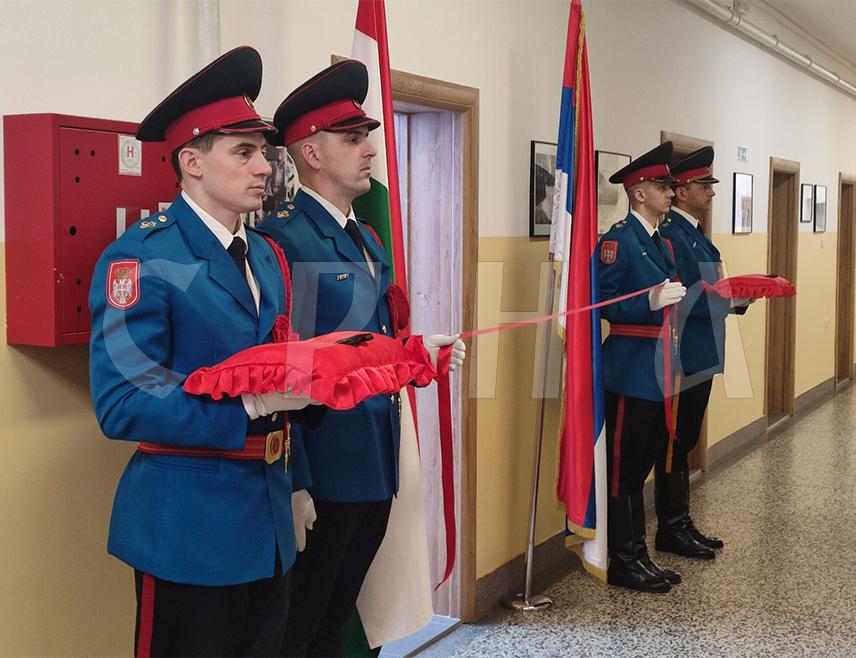 БАЊАЛУКА, 28. ЈАНУАРА /СРНА/ - У Центру Министарства унутрашњих послова /МУП/ Републике Српске у Залужанима код Бањалуке отворена је канцеларија Центра за борбу против тероризма МУП-а Мађарске.