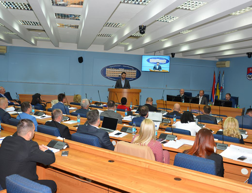 ПРИЈЕДОР, 28. ЈАНУАРА /СРНА/ - Пред одборницима Скупштине града Приједора сутра ће се наћи извјештај о раду вртића Радост" за шта је из буџета града у овој години планирано више од пет милиона КМ.