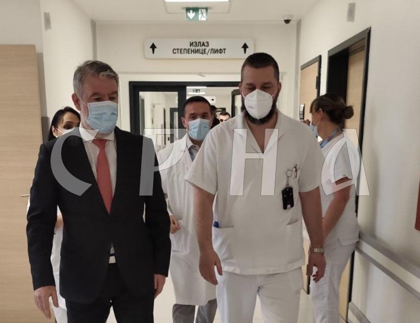 ДОБОЈ, 28. ЈАНУАРА /СРНА/ - Влада Републике Српске обезбиједила је више од 36 милиона КМ за измирење пореских обавеза Болнице "Свети апостол Лука" у Добоју, изјавио је министар здравља и социјалне заштите Ален Шеранић, који је задовољан повећањем обима здравствених услуга у овој здравственој установи.