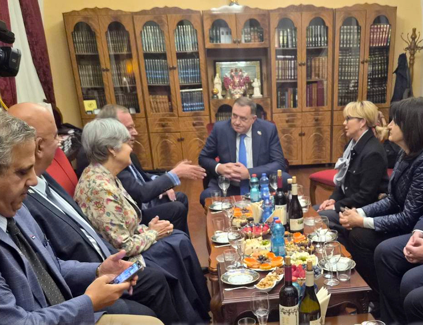 JERUSALEM, JANUARY 28 /SRNA/ – The delegation of Republika Srpska, currently staying in Jerusalem, met today with Russia’s Ambassador to Israel, Anatoly Viktorov.