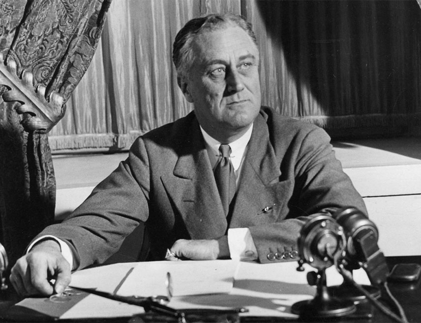 БИЈЕЉИНА, 29. ЈАНУАРА /СРНА/ - Амерички државник Френклин Делано Рузвелт /1882-1945/, једини који је четири пута биран за предсједника САД, рођен је 30. јануара 1882. године.