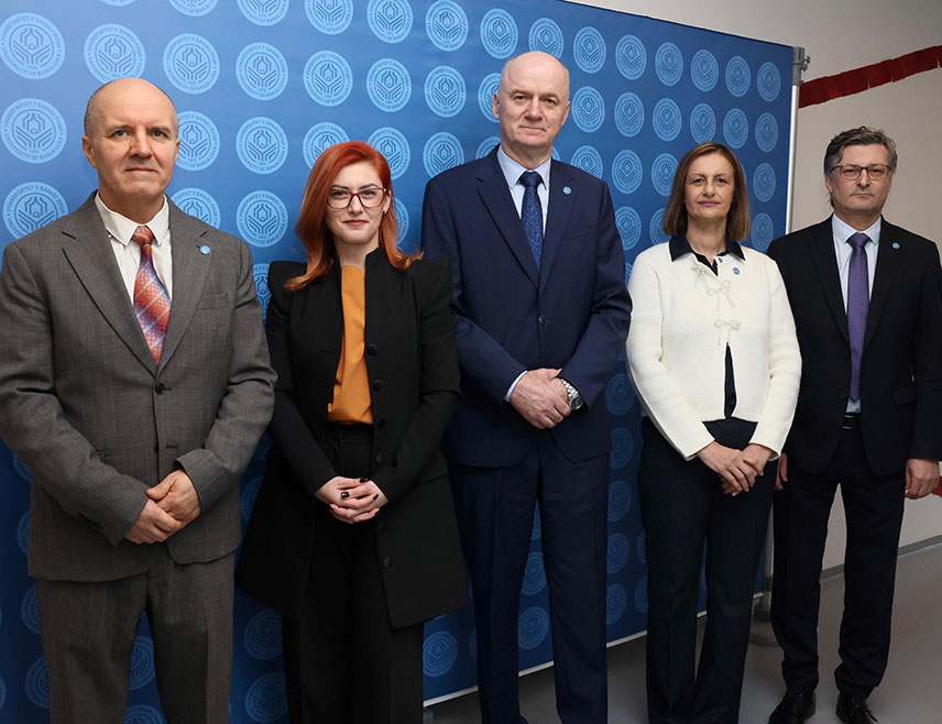 БАЊАЛУКА, 29. ЈАНУАРА /СРНА/ - Сенат Универзитета у Бањалуци данас је изабрао проректоре ове високошколске установе.