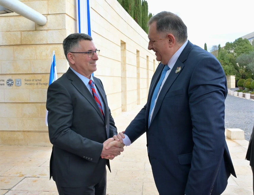JERUSALEM, JANUARY 29 /SRNA/ - SNSD President Milorad Dodik emphasized that his meeting today in Jerusalem with Israeli Foreign Minister Gideon Saar is yet another confirmation of the sincere friendship between Republika Srpska and Israel, adding that the Serbian and Jewish peoples understand each other because they know how dearly freedom was paid for and how important it is to defend the right to survival.