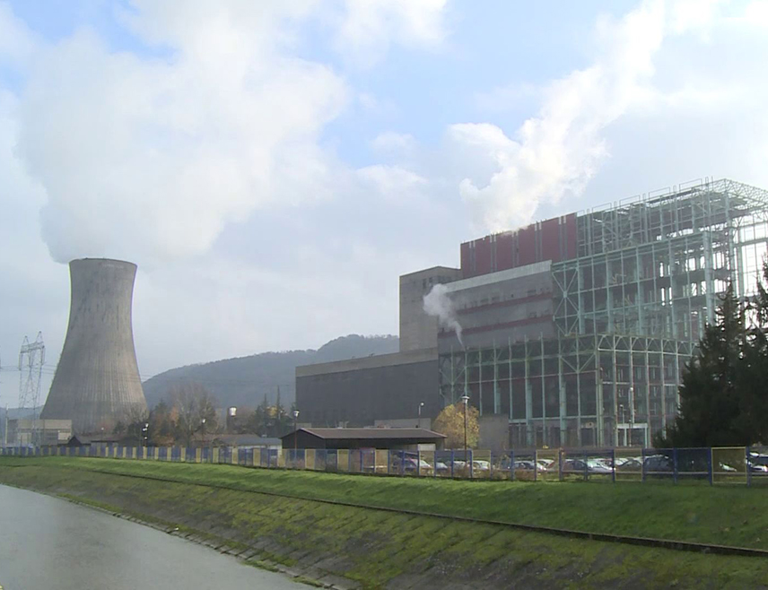 УГЉЕВИК, 29. ЈАНУАРА /СРНА/ - Рудник и термоелектрана /РиТЕ/ "Угљевик" поздравили су данашњу одлуку Владе Републике Српске у вези са потписивањем уговора о преносу права на концесију на ово предузеће са компаније "Комсар енерџи", што је важан корак ка стварању услова за дугорочно стабилан и несметан рад рудника.